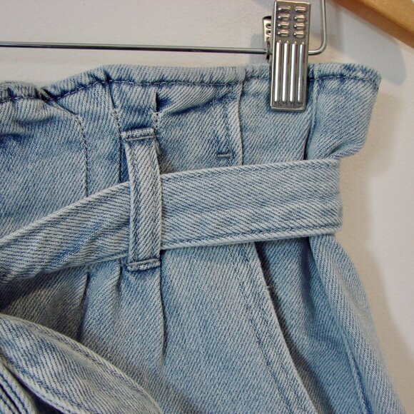 Denim Mom Shorts Paperbag High Waist Pleats Light Wash American Eagle Size 00 - Picture 9 of 16